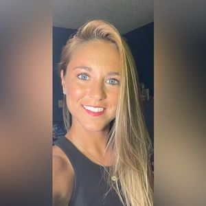 Meet your Posher, Kimberly